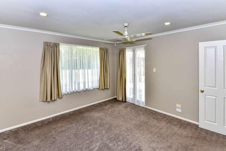 20 Trossach Place Wattle Downs_21