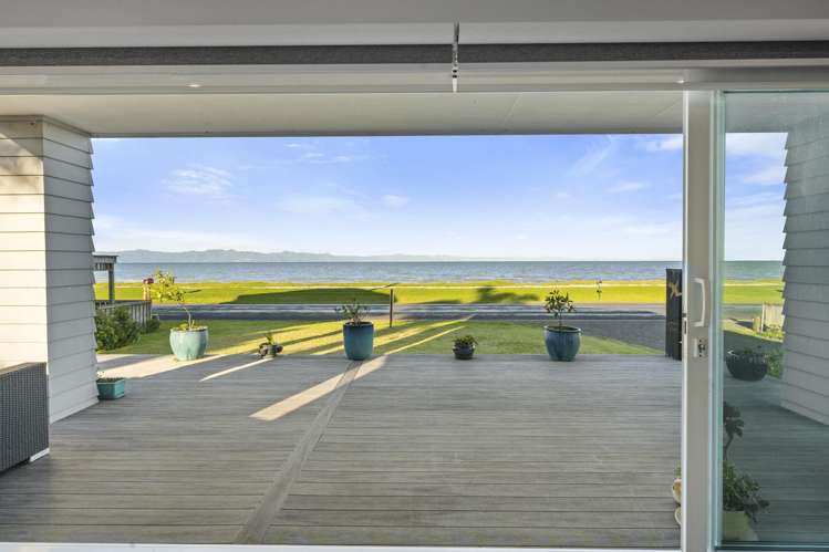 877 East Coast Road_2