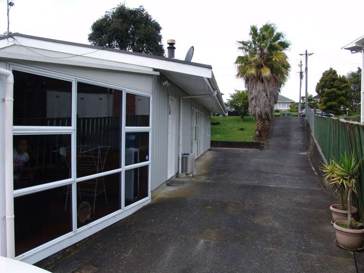 54 Titoki Street Te Atatu Peninsula_4