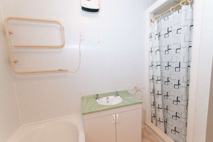 23 Strode Avenue Naseby_17