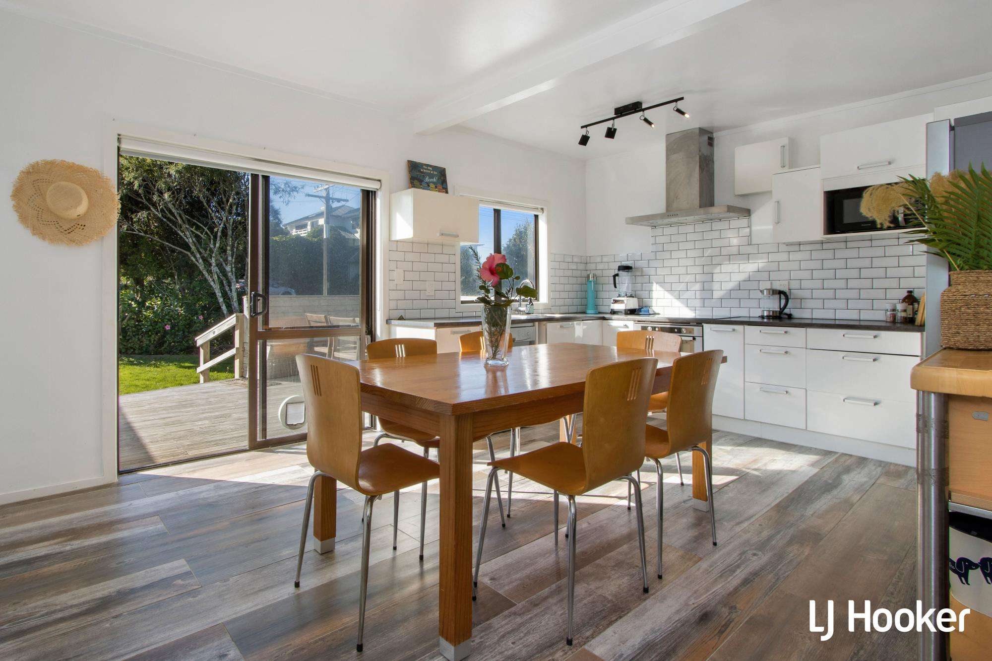 98a Dillon Street Waihi Beach Western Bay Of Plenty Houses for