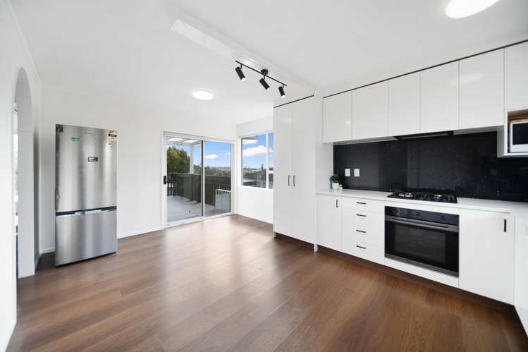 6C Zingaro Place Massey_5