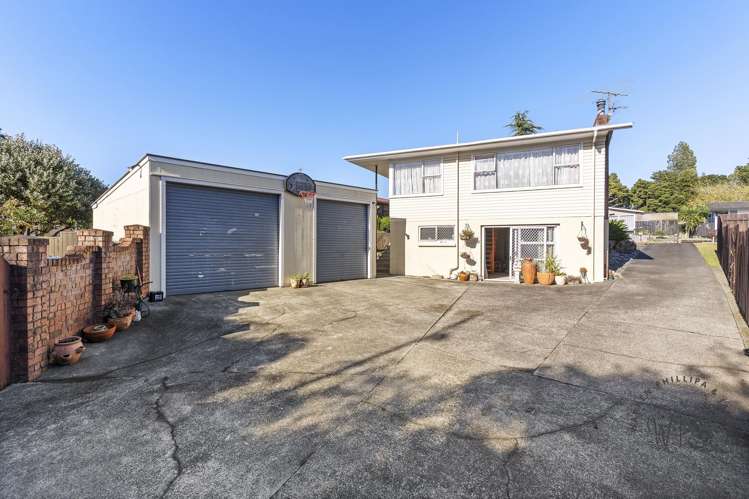 84 Lawrence Crescent_1