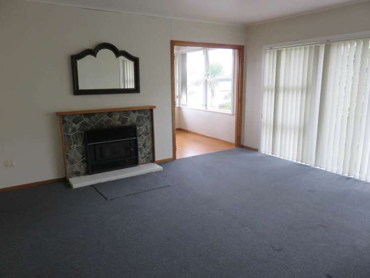 77 Stott Avenue Birkdale_6