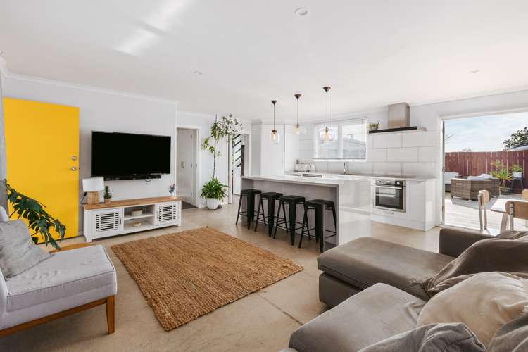 69 Emmett Street Greerton_9