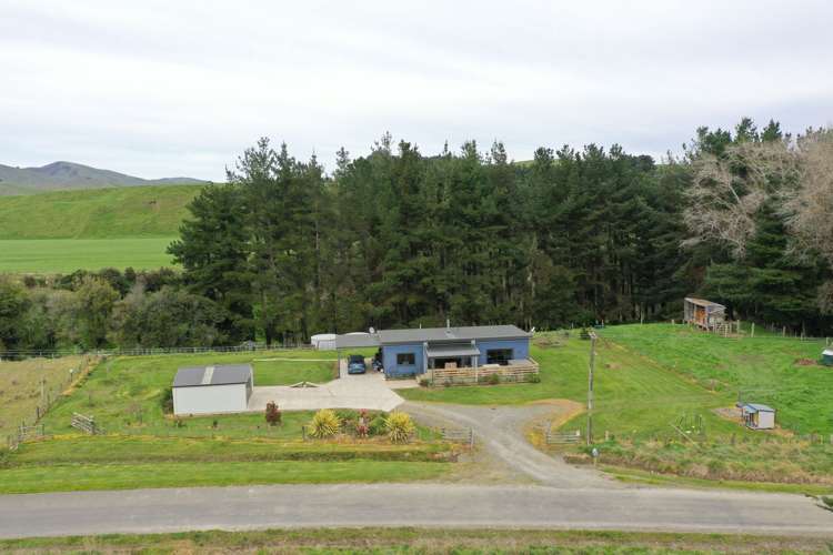 105 Thompsons Road Pahiatua_16