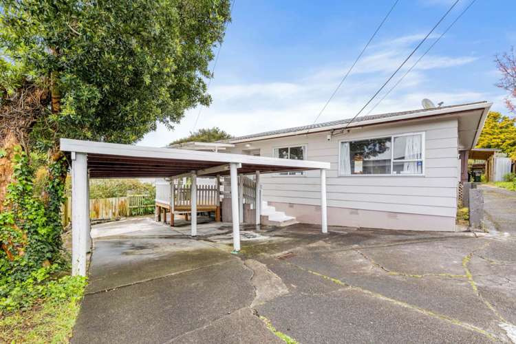 1/61a Strid Road Te Atatu South_2