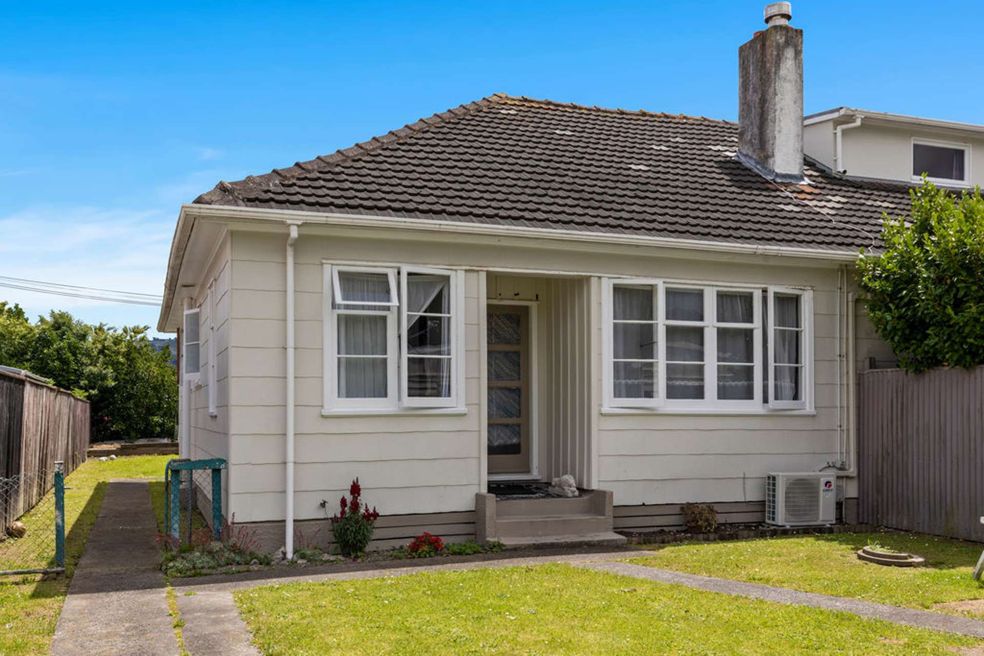 53 Hewer Crescent Naenae_0