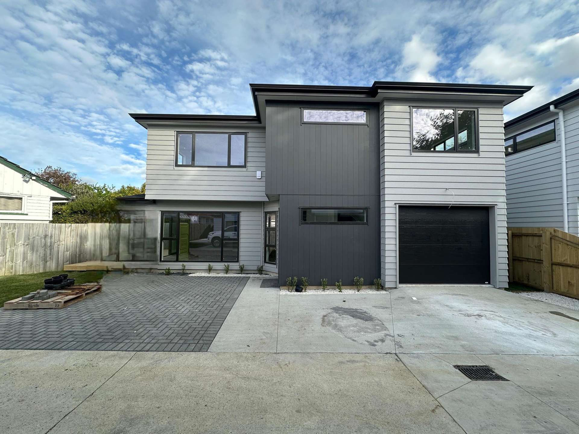 2/33A Edmund Hillary Avenue Papakura_0