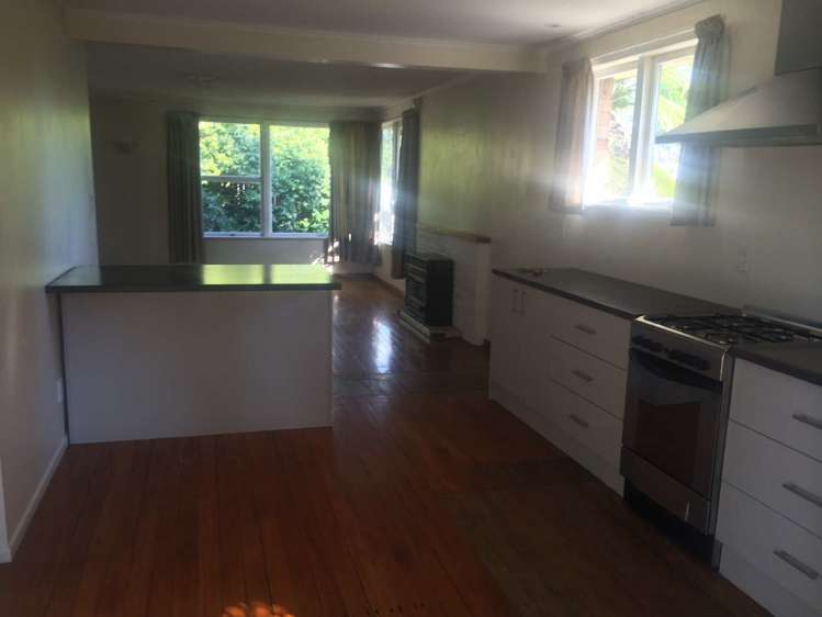 44 Tomin Road Glenview_12