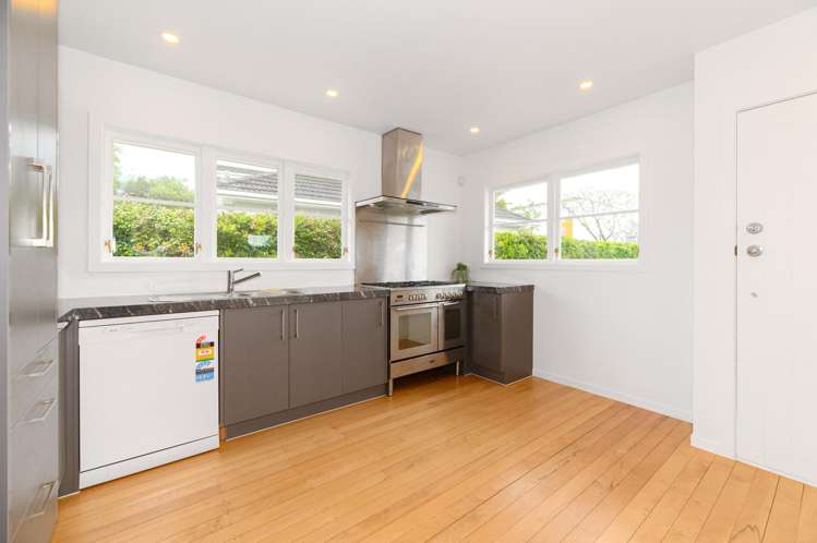 5 Glenford Lane Te Atatu Peninsula_14