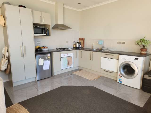 379a Oceanbeach Road 11229_4
