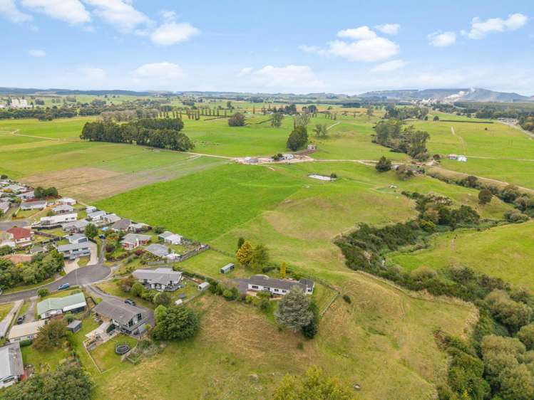 44 and 47 Waianiwa Place Tokoroa_23