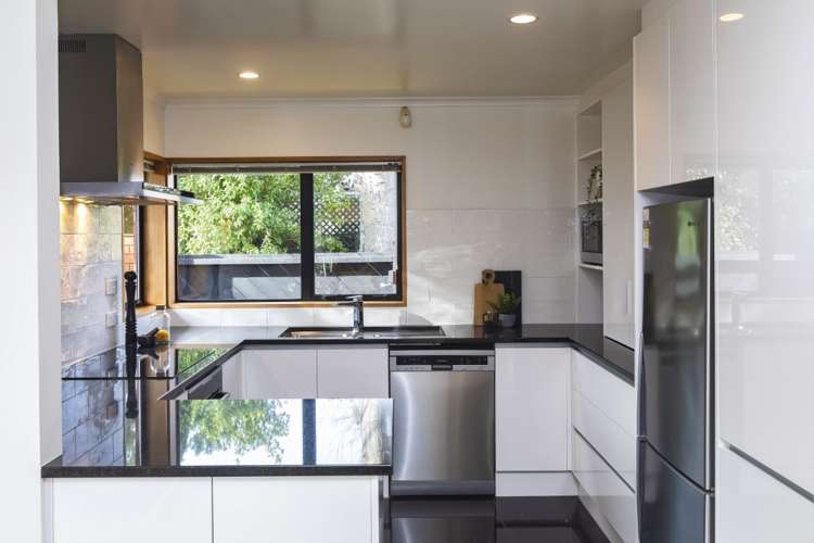 2/77 Hinau Street Riccarton_6