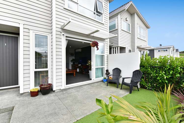93 Karepiro Drive Stanmore Bay_12