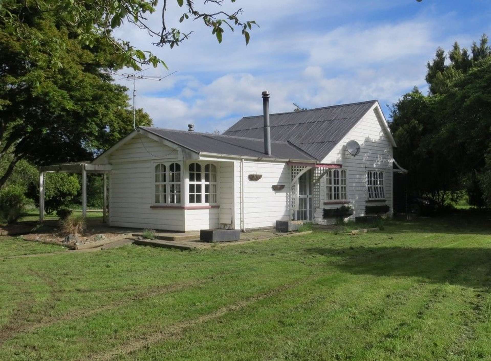 120 Old School Road Tapawera_0