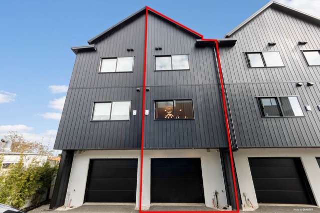 Prime Location & Modern Living in Epsom