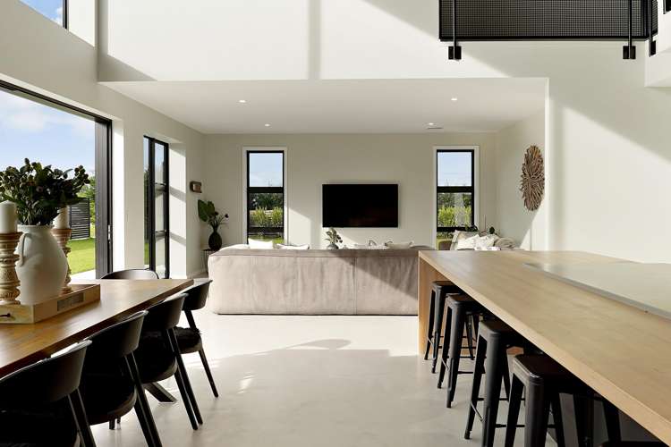 409 Grasslands Drive Cambridge_41