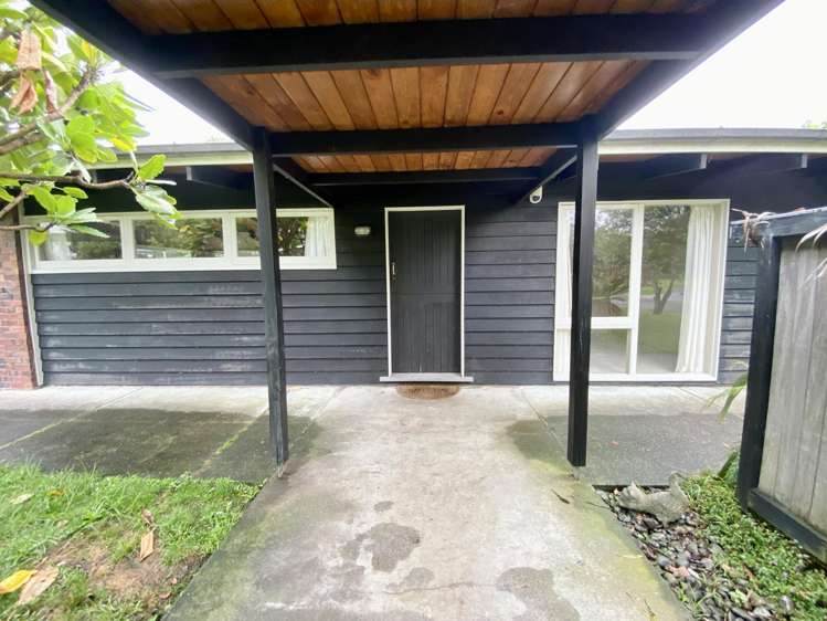 111A Te Atatu Road Te Atatu South_3