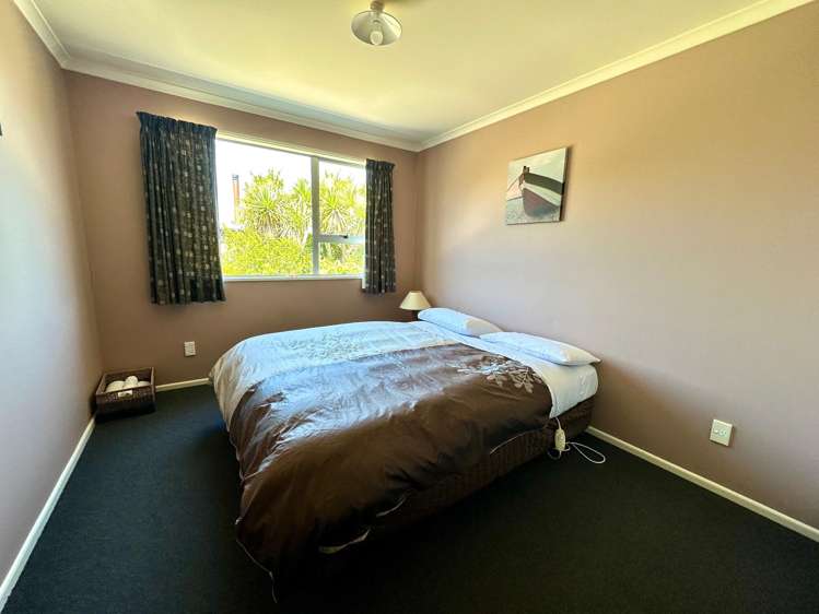 30 Tarata Street Kaka Point_13