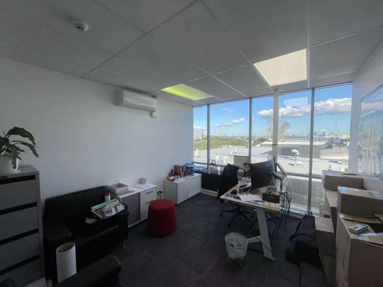 34 Barrys Point Road Takapuna_4