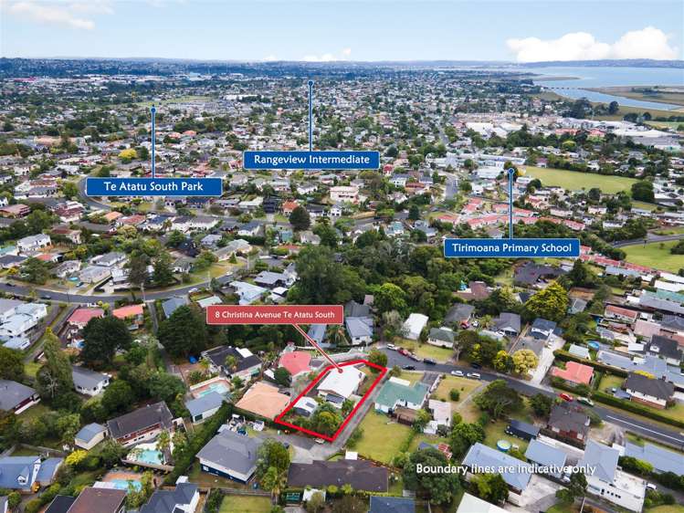 8 Christina Avenue Te Atatu South_19