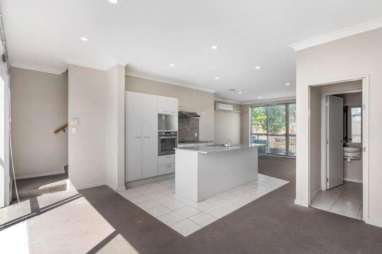 13 Concepts Way Flat Bush_1