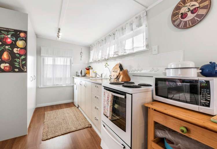 25 Penton Road Stanmore Bay_12
