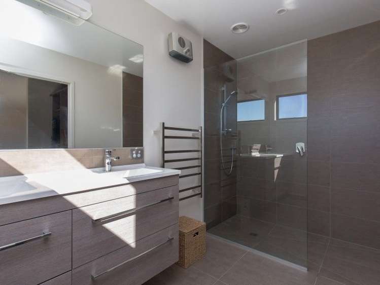 38 Westview Road Wanaka_11