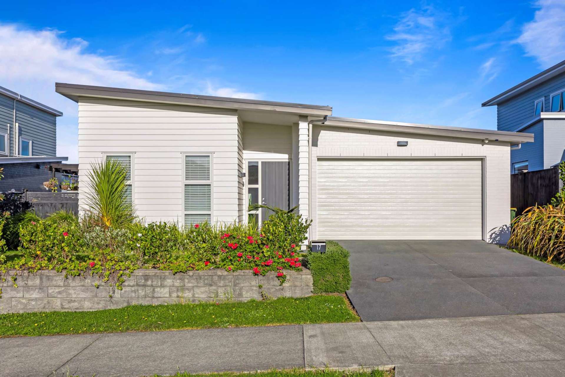 17 Kukuwai Avenue Red Beach_0