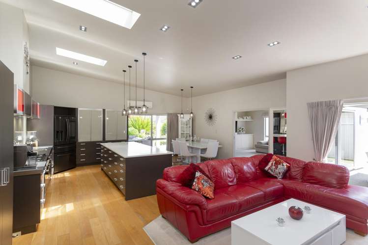 5 Pohutukawa Grove Lytton West_2