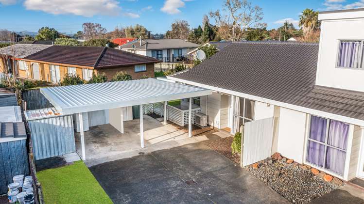 2/4 Kirrama Place Conifer Grove_7