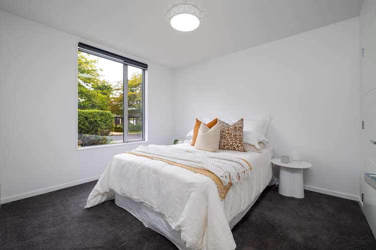 10 Hatton Court Northwood_27