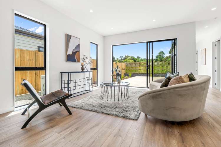 32 Furlough Road Opaheke_6