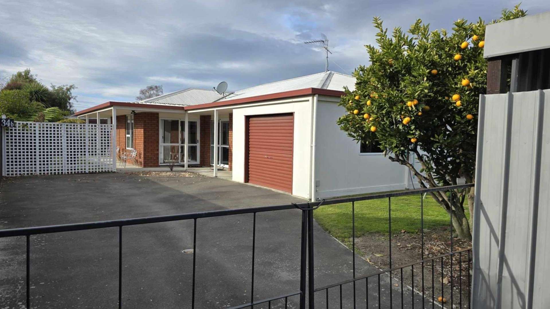 34B Mowat Street 10706_0