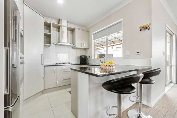 20 Aditi Close Massey_7