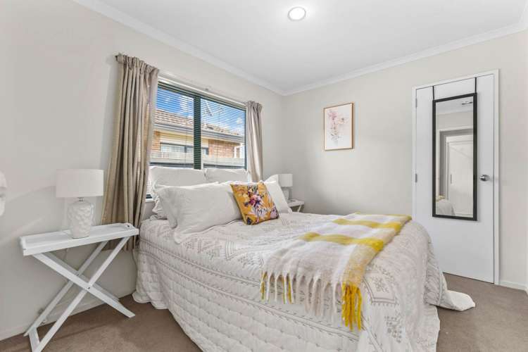 1 Yarrow Lane Papakura_13