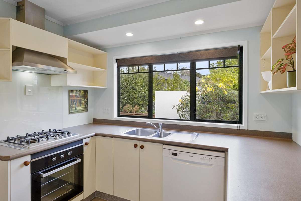 6 Pararewa Drive_3