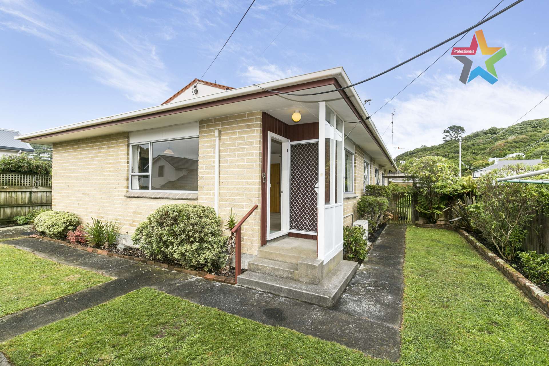 2/35 Parkvale Road Karori_0