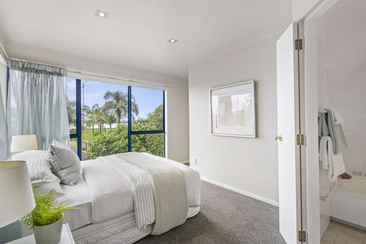 2/3 Beach Road Northcote Point_21