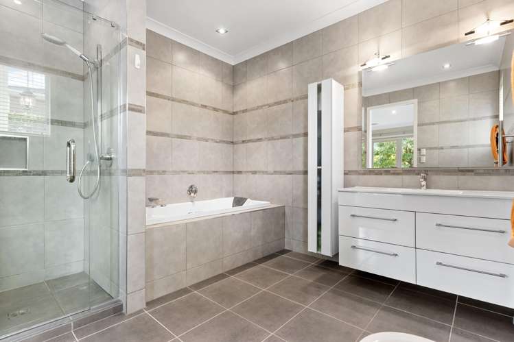 9 Beachwood Drive Hatfields Beach_16