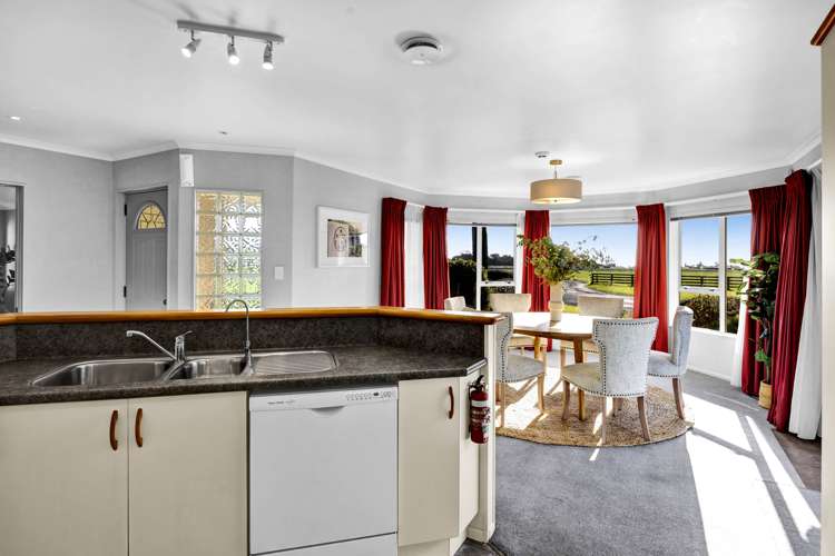 7 Saddle Row Welbourn_6