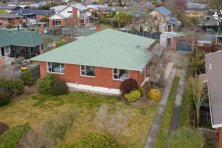 39 Reid Crescent Allenton_18