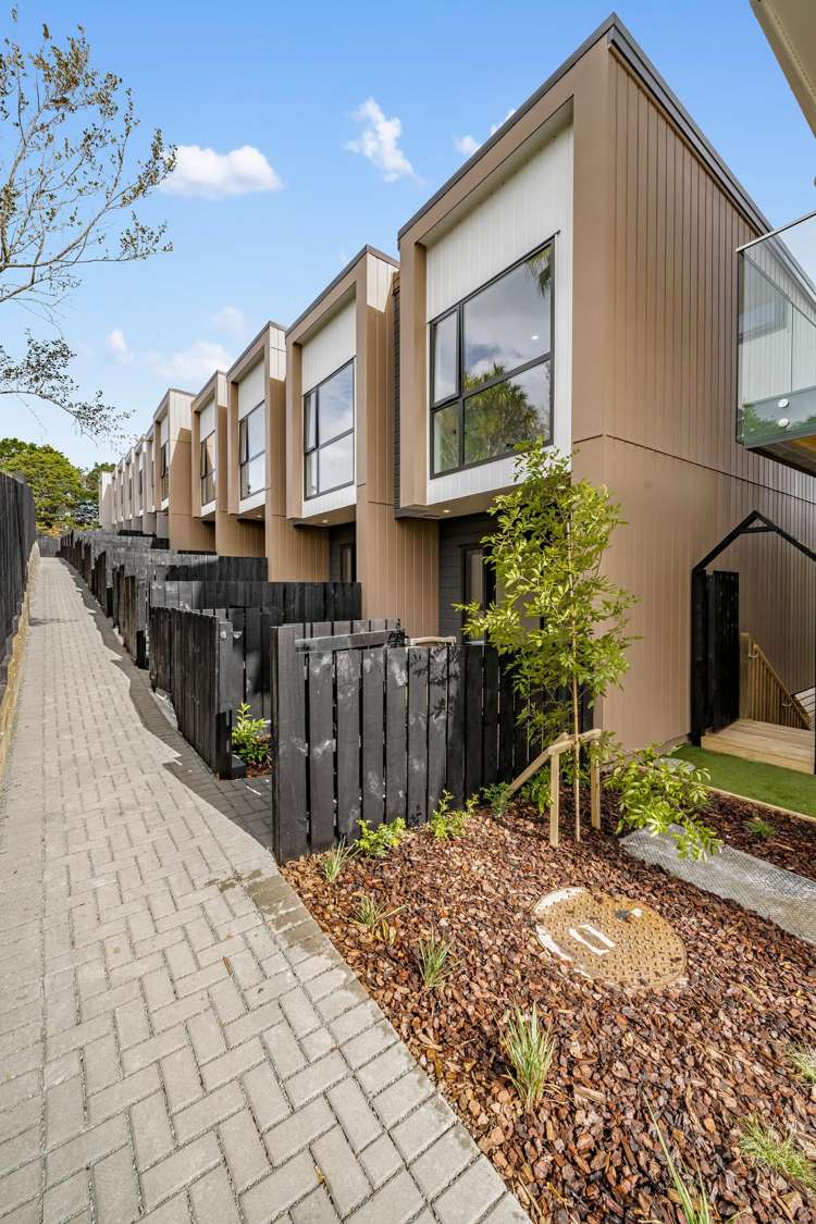 39 Brandon Road Glen Eden_17