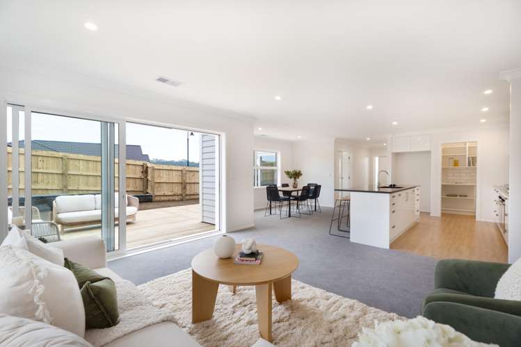 83 Queen Charlotte Drive Aotea_13