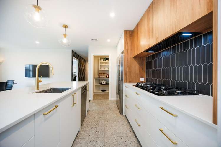 72 Freedom Drive Kelvin Grove_12