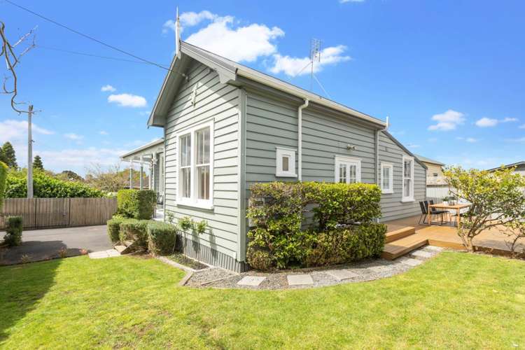 205 Mount Smart Road Onehunga_16