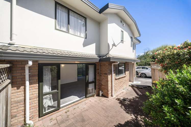 17/2 Arawa Street New Lynn_15