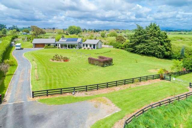 Peaceful lifestyle living on Waipa River
