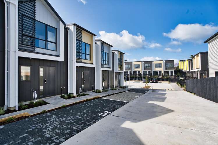 Unit 2/88 Elliot Street Papakura_26